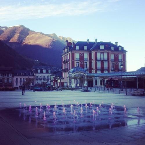 Residence Regina Cauterets Bagian luar foto